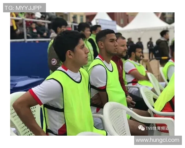 外国足球球星与皮球的亲密关系解析与精彩瞬间回顾